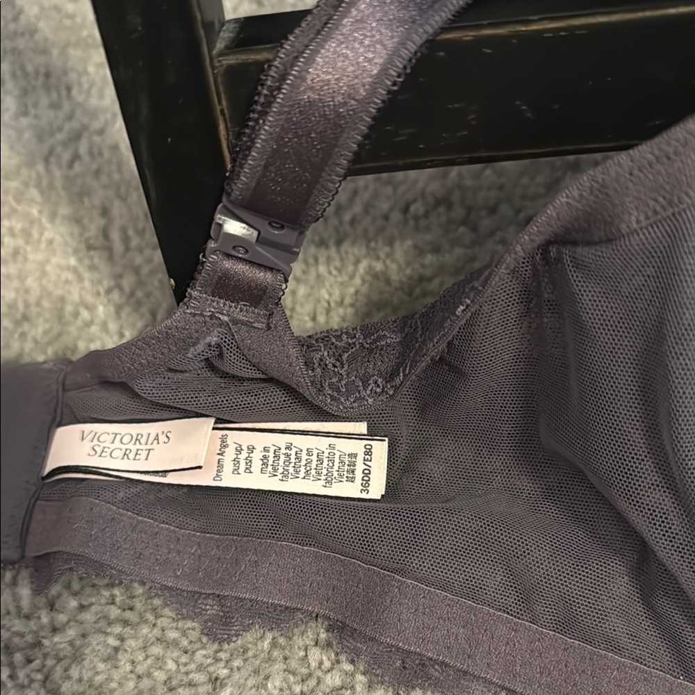 Victoria's Secret Gray Lace Push-Up Bra - Picture 9 of 9